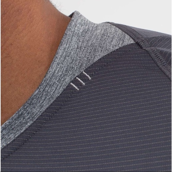 Lululemon Bolt Tech Short Sleev Tee in Dark Slate - Picture 5 of 11